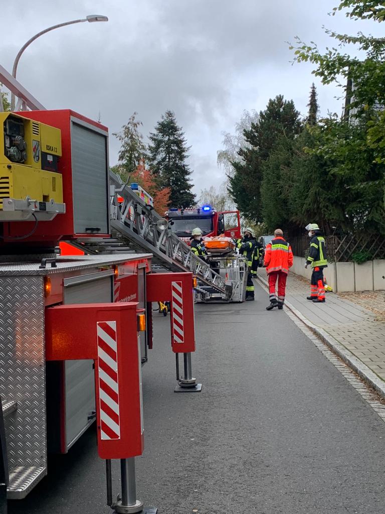 R 4 Rettung über DLK R 4 Rettung über DLK