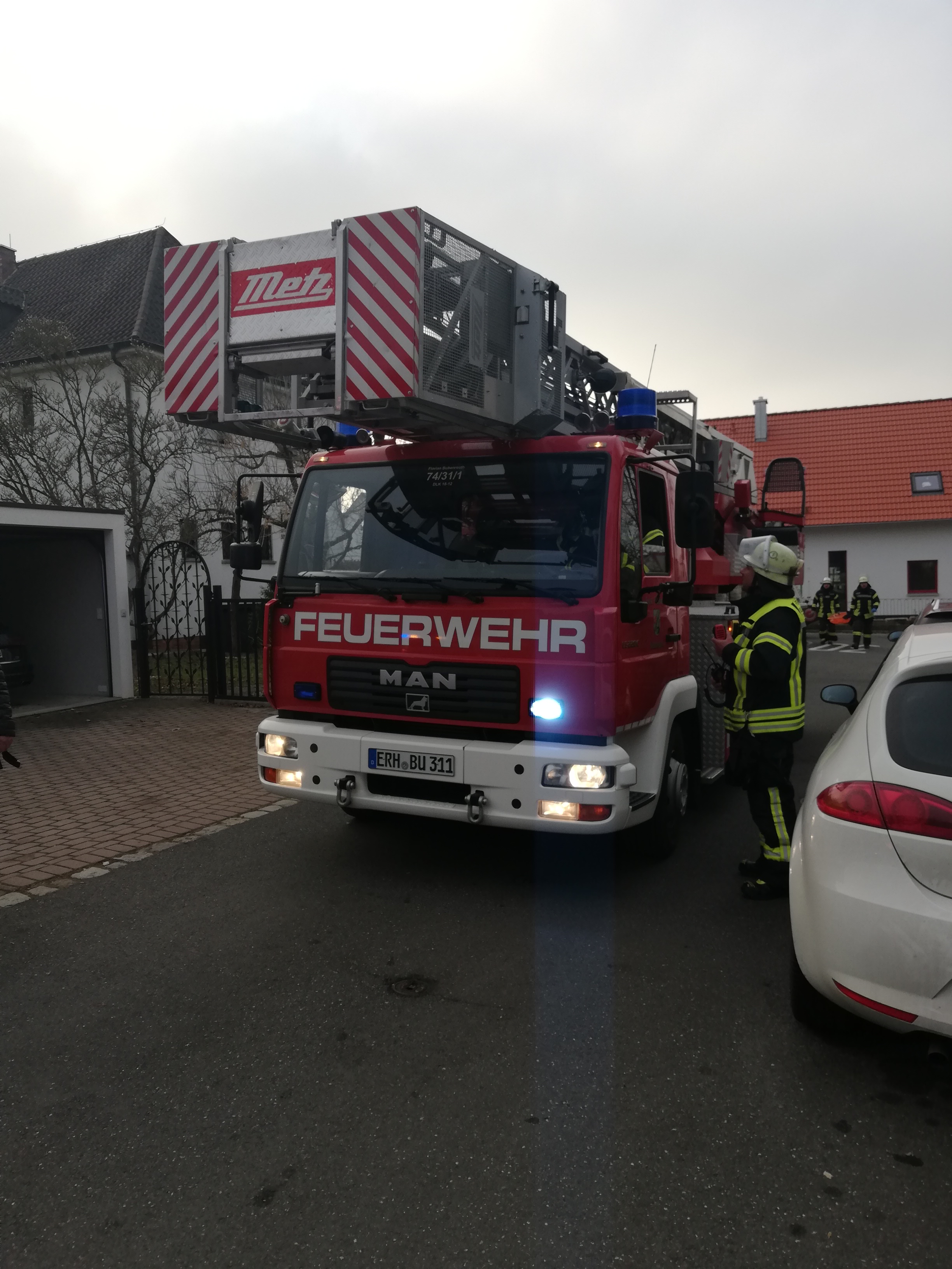 R 4 Rettung über DLK R 4 Rettung über DLK